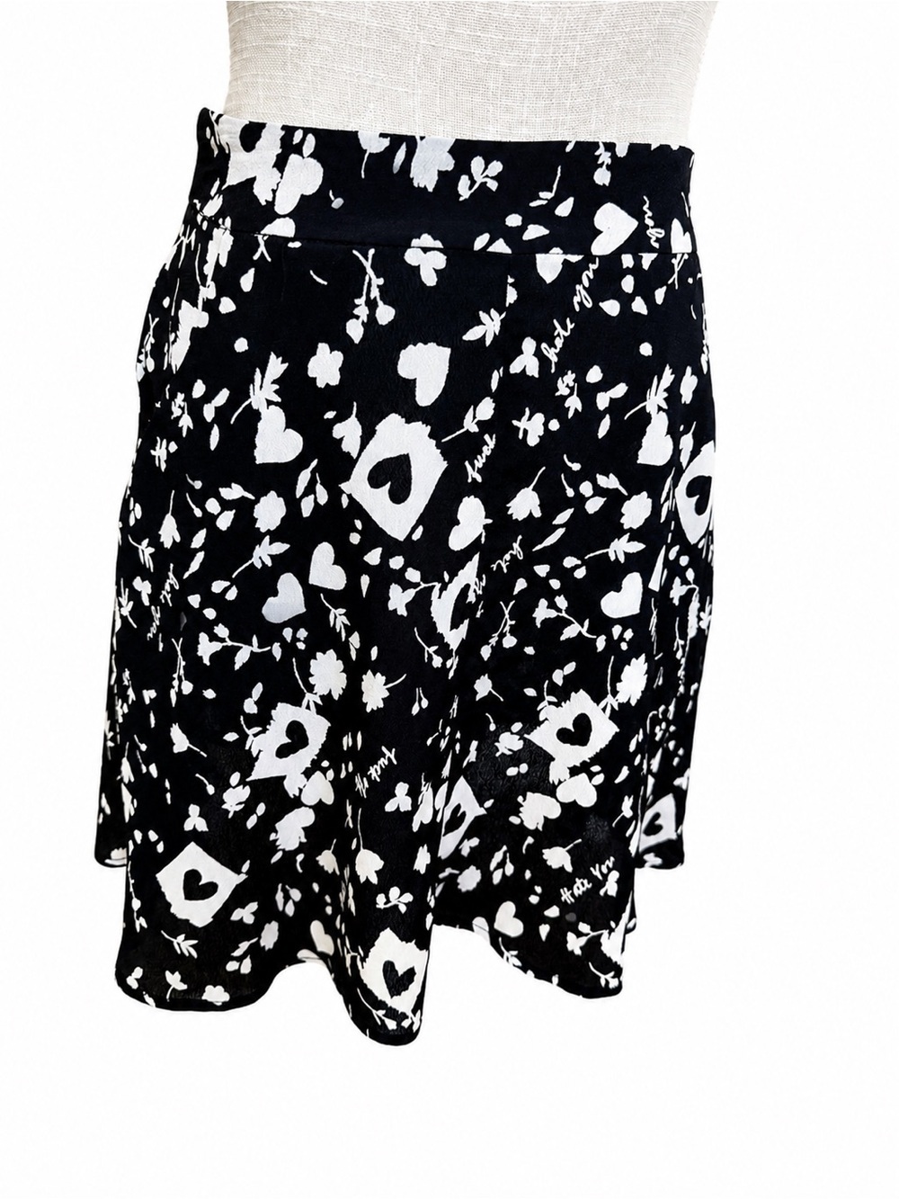 Reformation Black & White Floral Heart Mini Skirt A-Line XS 26